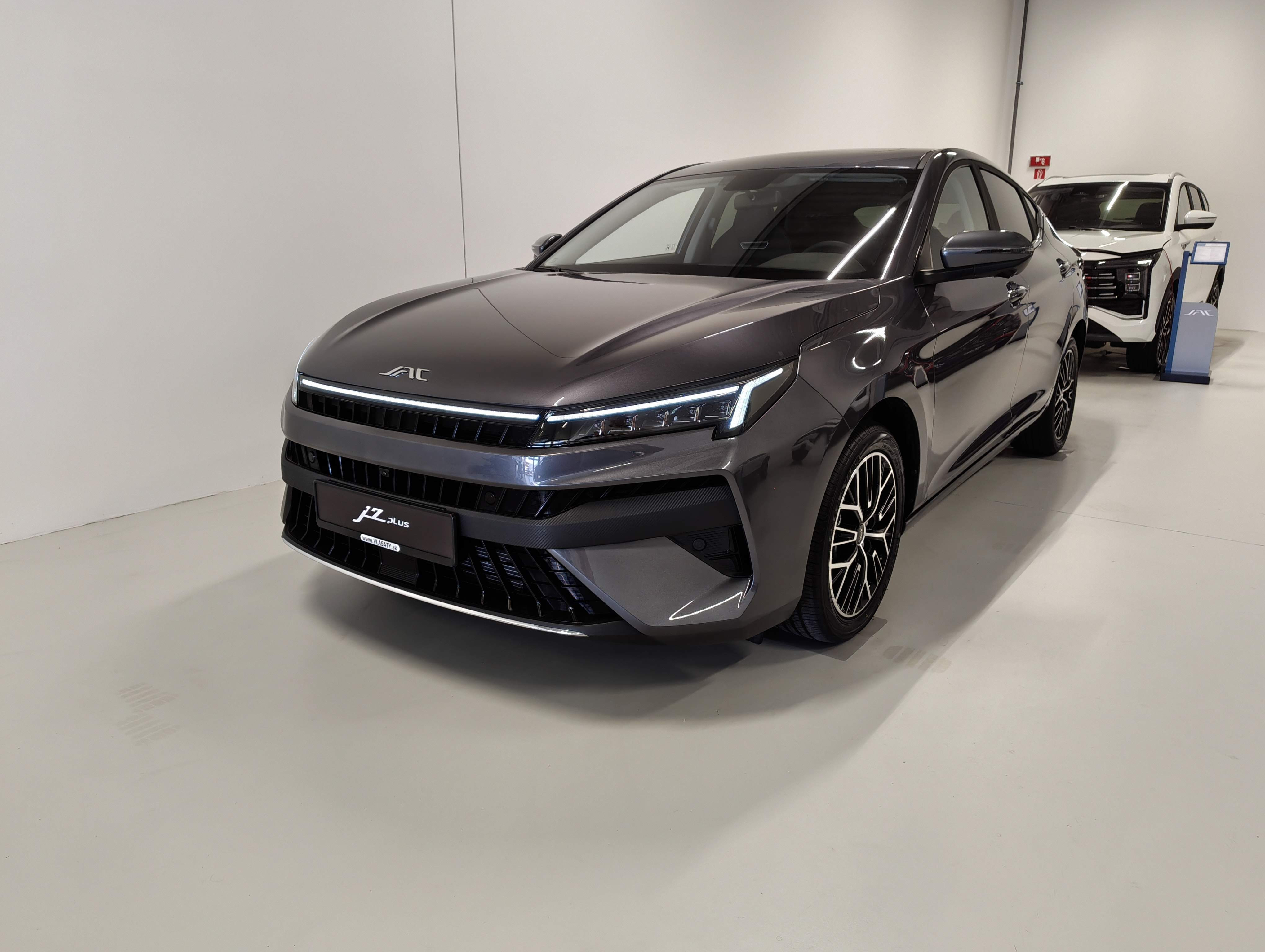 jac J7 PLUS